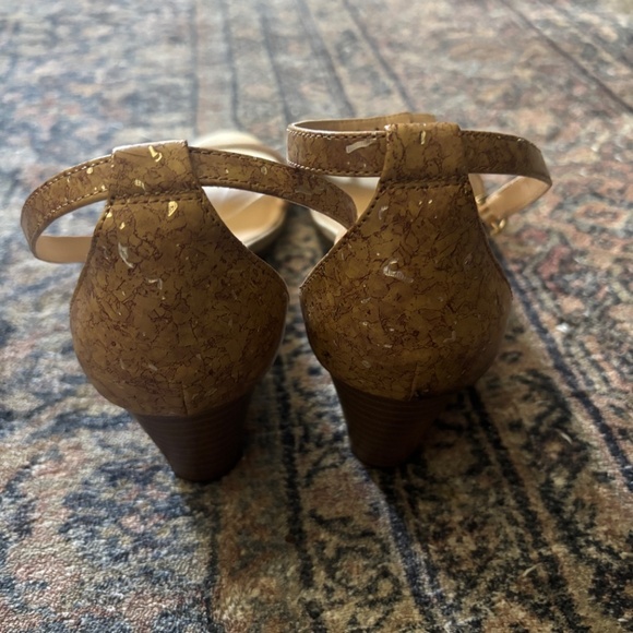 Ann Taylor Factory Sandals - Picture 4 of 6